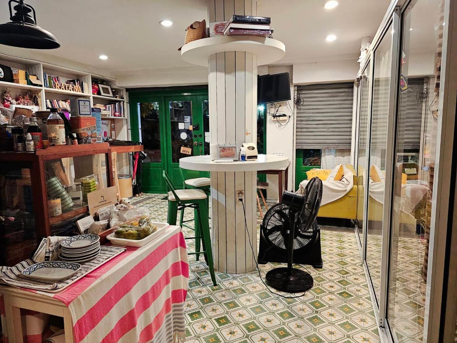Ratana Boutique Hostel Bangkok Kültér fotó
